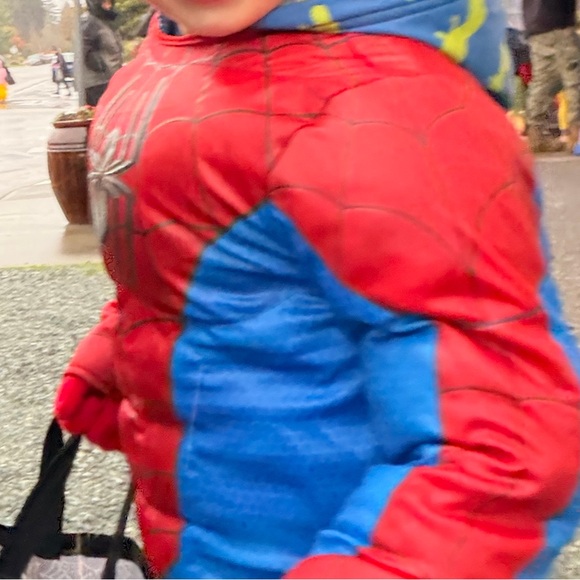 Marvel 3D Spider-Man Kids Costume - Picture 9 of 10